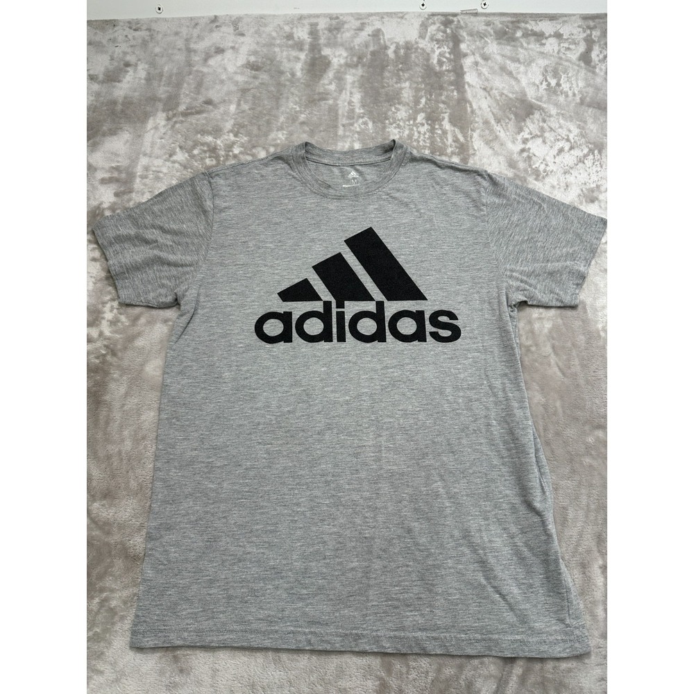 Adidas T-Shirt Mens Size Medium Gray Short Sleeve Crew Neck Front Print EUC